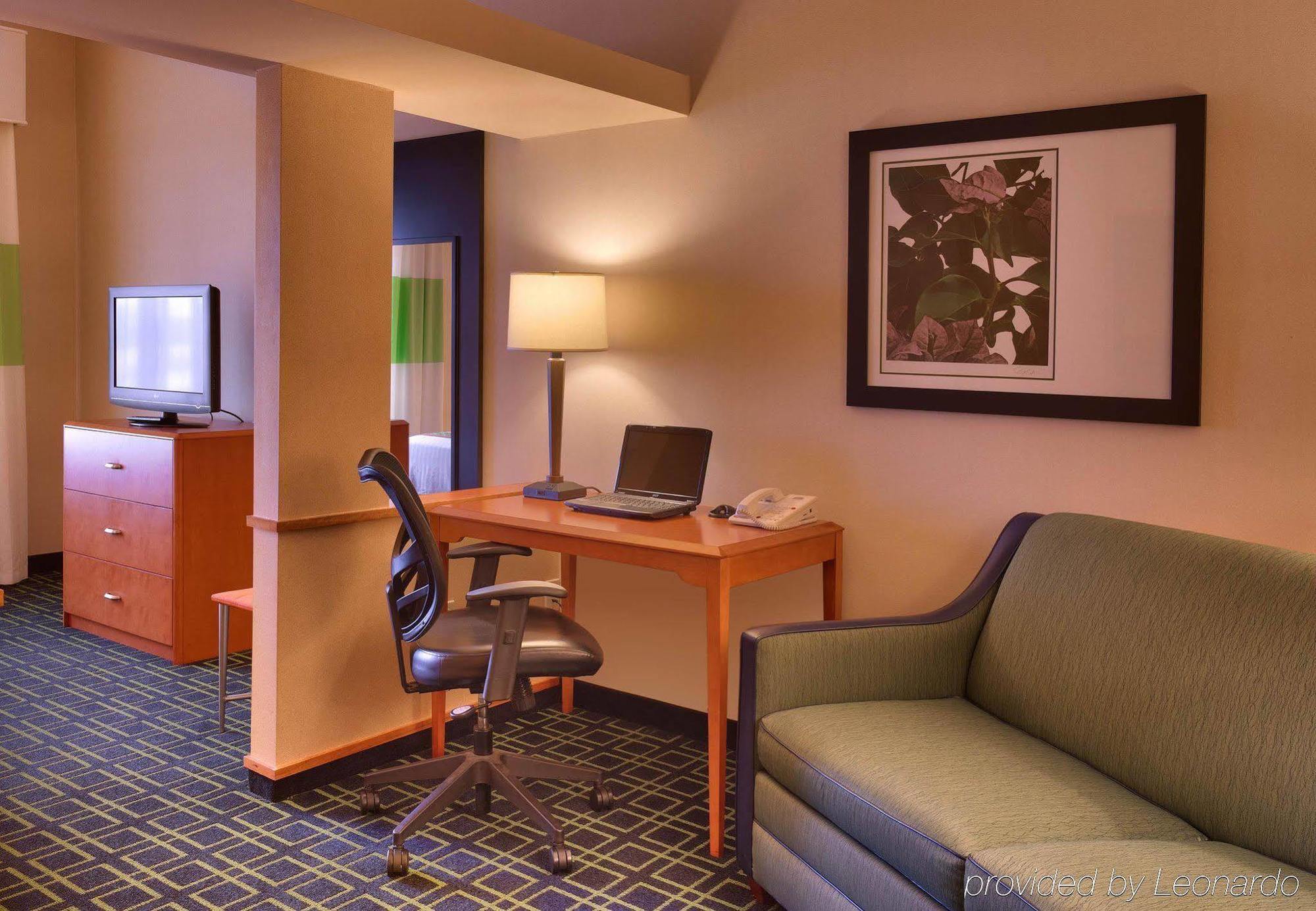 Fairfield Inn And Suites Sierra Vista Room photo