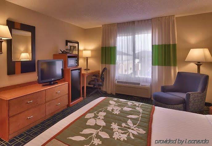 Fairfield Inn And Suites Sierra Vista Exterior photo